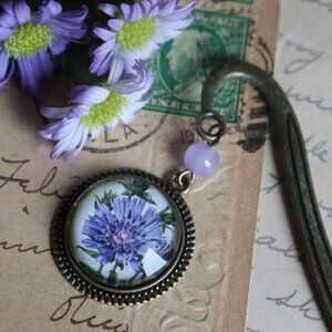 Purple Aster Flower Bookmark - Antique Bronze & Vintage Glass Floral Book Hook